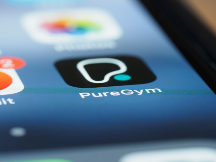 Best Cashback Apps for Fitness and Health in 2026: iHerb, Rakuten, Ibotta & GNC